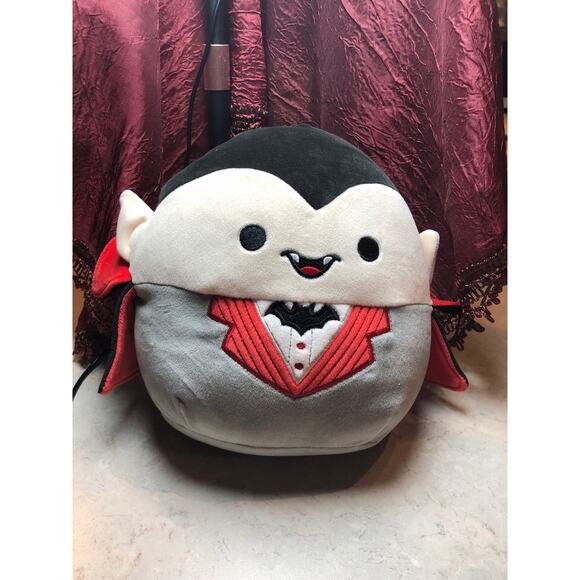 Squishmallow Count Dracula 2024 - Picture 1 of 4